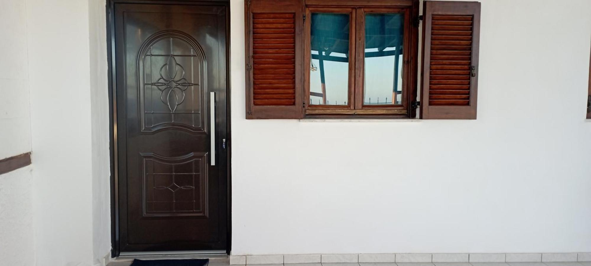 Lentas Royal Apartment Exterior photo